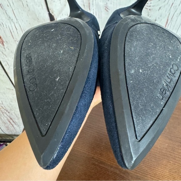 CALVIN KLEIN below the ankle women’s bootie Blue Micro suede size 8.5 EUC - Picture 3 of 12